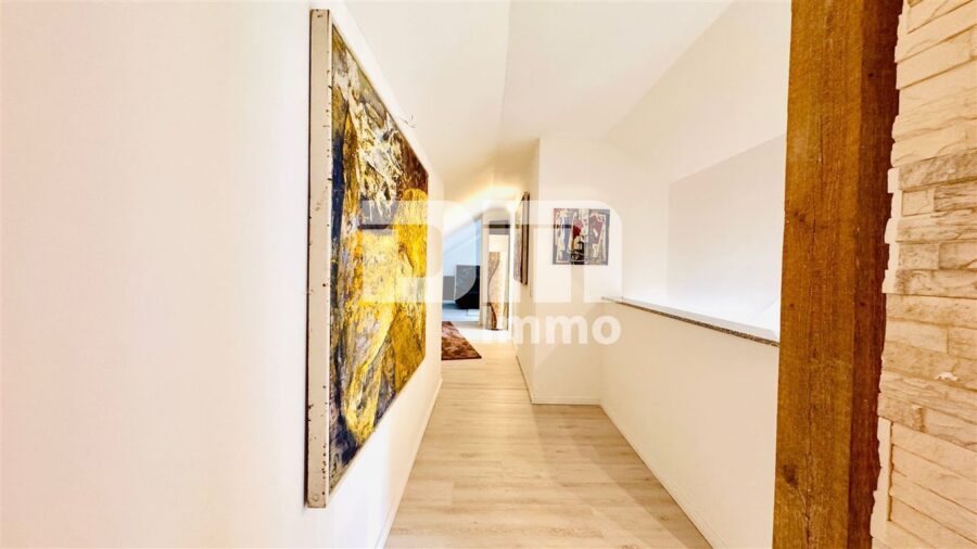 Umfassend saniertes Ein- Zweifamilienhaus auf großem Grundstück in Traumlage - WE1 Linker Gebäudeteil Empore